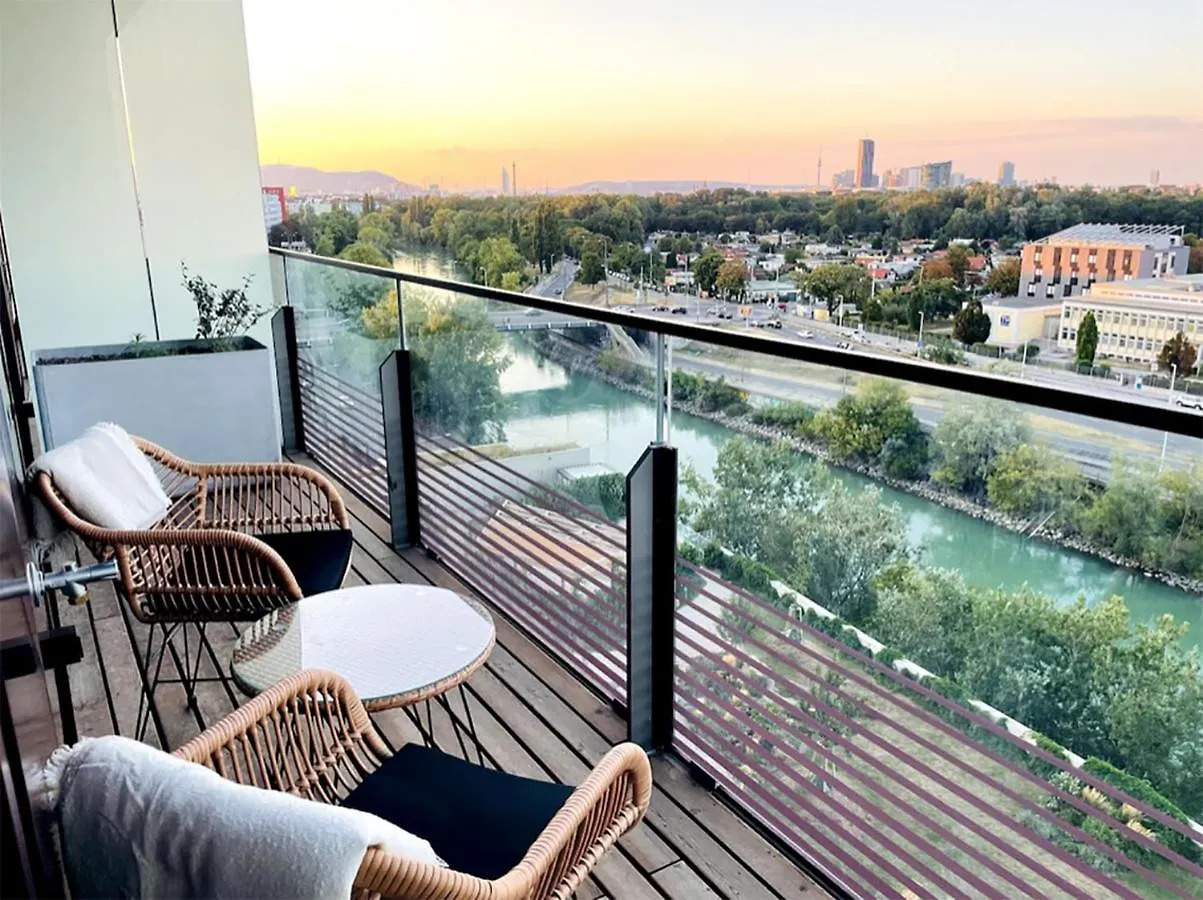 Sunrise Above Sky With Rooftop Pool Wiedeń