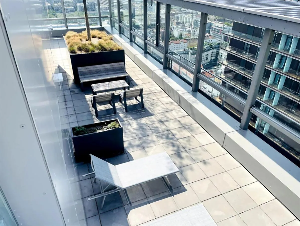 Apartment Sunrise Above Sky With Rooftop Pool Vienna Austria